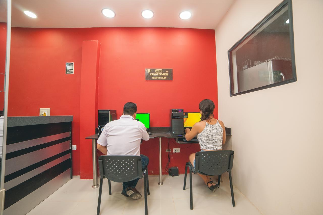 Hotel Luxor Pucallpa Esterno foto